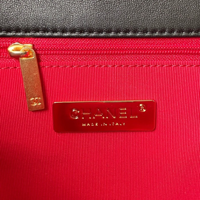  Handbag Chanel  size  30 cm