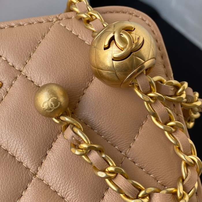  Handbag Chanel AS2463 size  14x10x5.5 cm