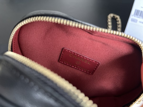  Handbag  Chanel  size  13cmx12cmx5 cm