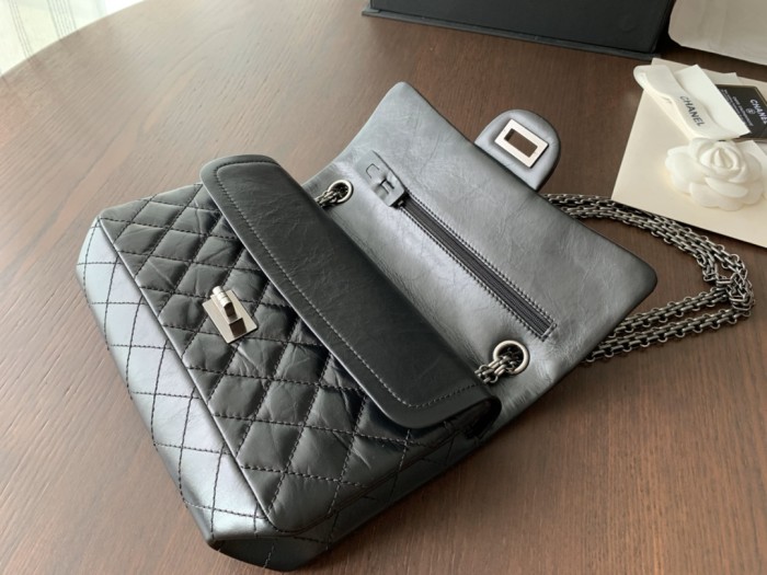 Handbag   Chanel  size  24 cm