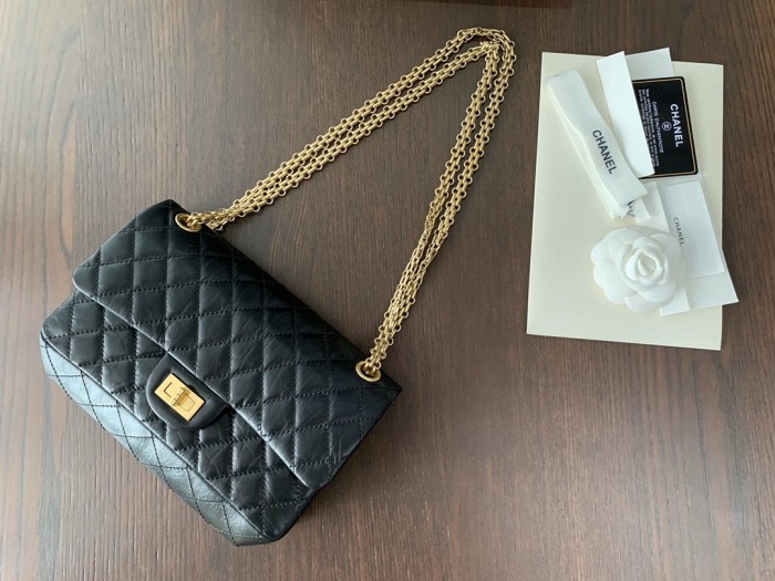  Handbag   Chanel  size 24 cm