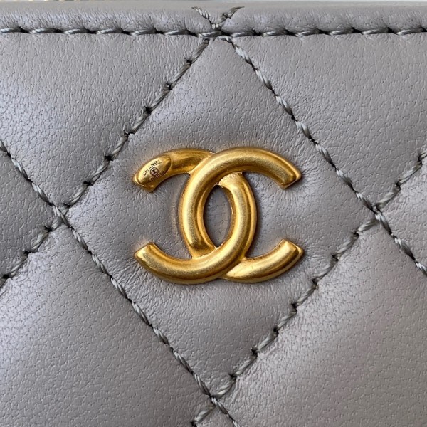 Handbag Chanel AS2463  size 14x10x5.5 cm