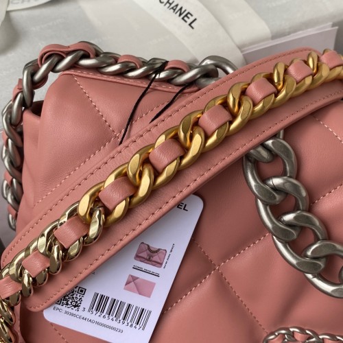  Handbag Chanel  size  30 cm