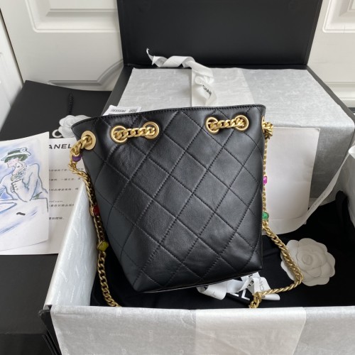  Handbag   Chanel  AS2381  size  19*23.5*9.5 cm 