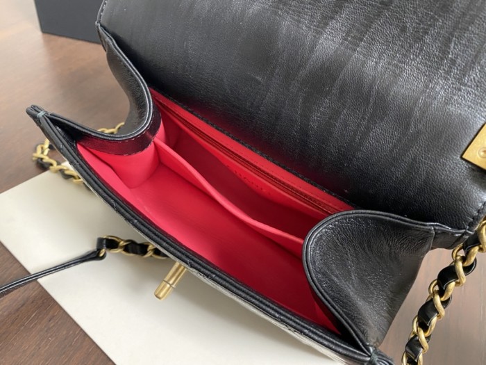 Handbag Chanel 2477  size  13cmx20cmx8 cm