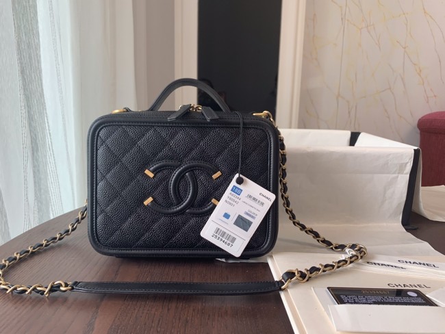 Handbag  Chanel  size  21 cm