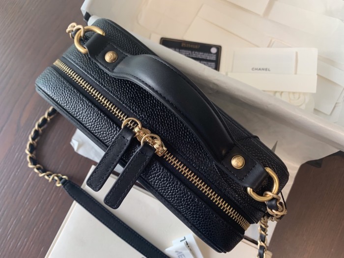 Handbag  Chanel  size  21 cm