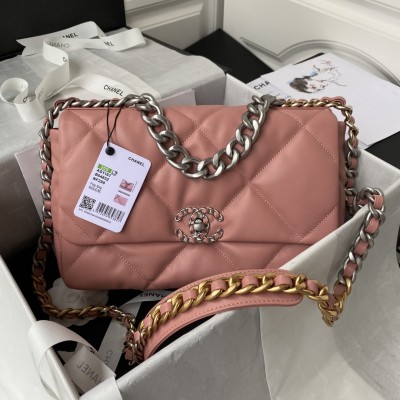  Handbag Chanel  size  30 cm