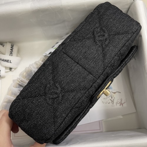  Handbag Chanel   size  24×17×7 cm