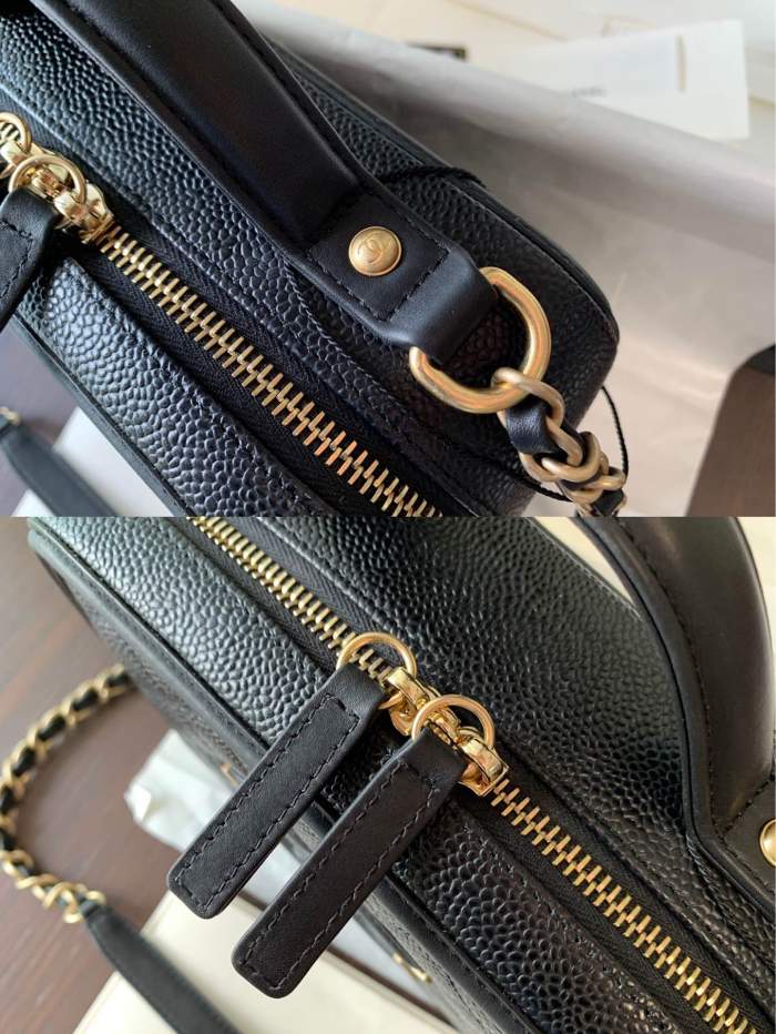Handbag  Chanel  size  21 cm