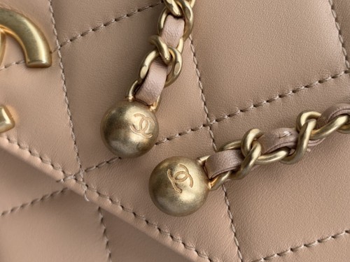  Handbag  Chanel  size  22 cm