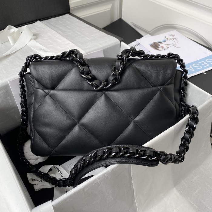  Handbag Chanel  size  30 cm