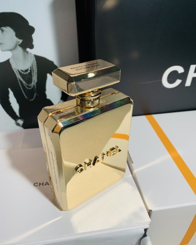 Handbag  Chanel size 16*9*3.5* Cm