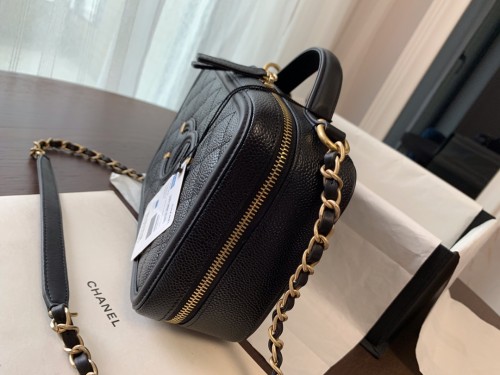 Handbag  Chanel  size  21 cm