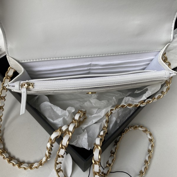  Handbag Chanel  size 𝟷𝟸.𝟹*𝟷𝟿.𝟸*𝟹.𝟻  𝚌𝚖