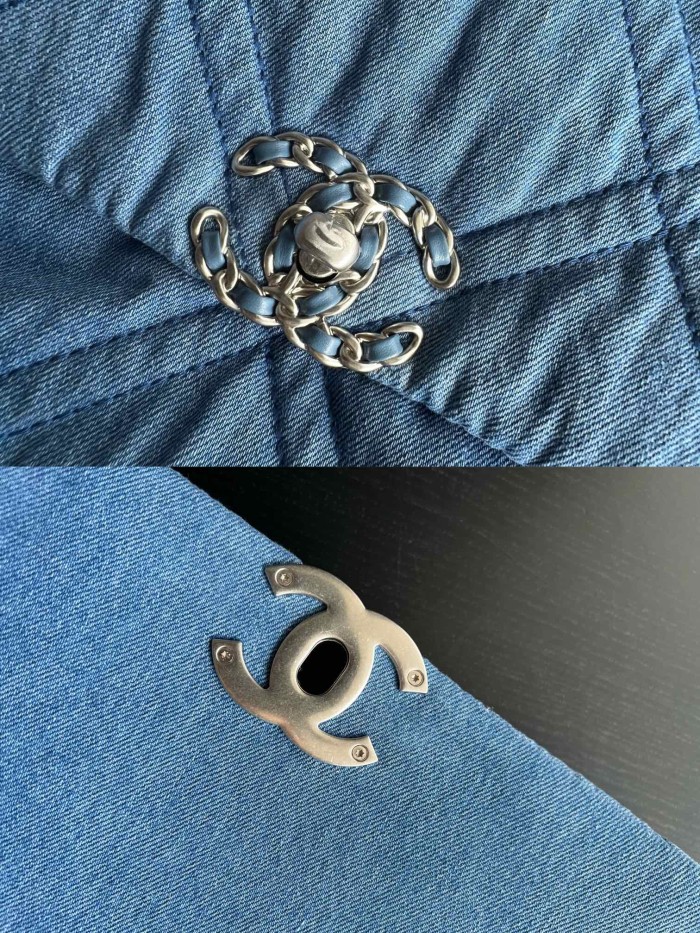  Handbag Chanel  size  26 cm