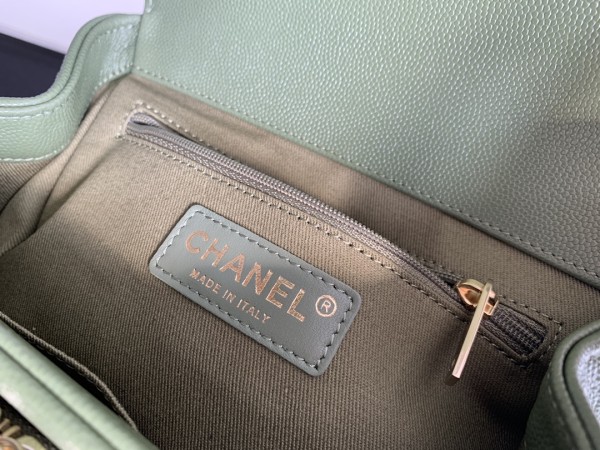 Handbag Chanel A93067  size  20 cm