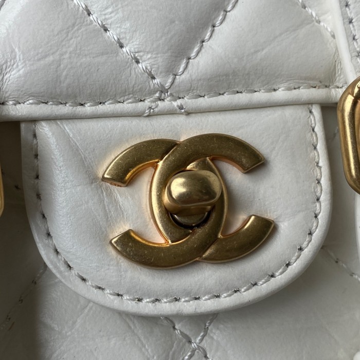 Handbag  Chanel  AS2695  size 𝟭𝟳*𝟭𝟰*𝟳 𝗰𝗺