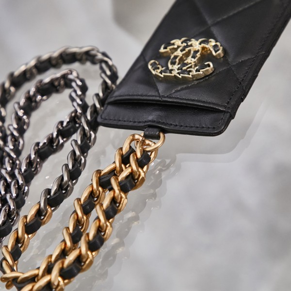 Handbag  Chanel  AP1745  size  10.5×7.2×0.5 cm