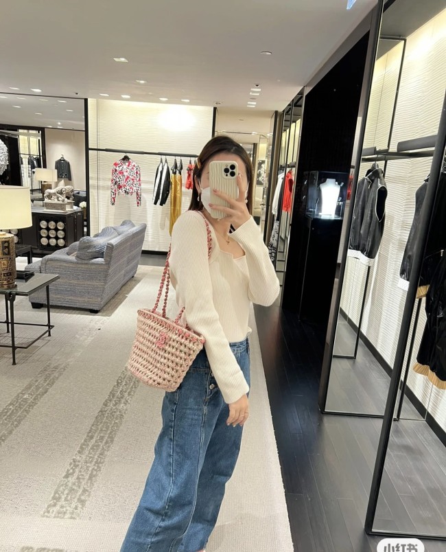  Handbag Chanel  size  36*20*12* cm