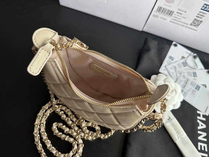  Handbag  Chanel AP3232  size  14cmx10cmx6 cm