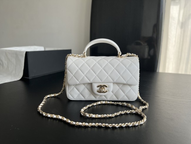 Handbag  Chanel AS2431  size  20cmx13cmx9 cm