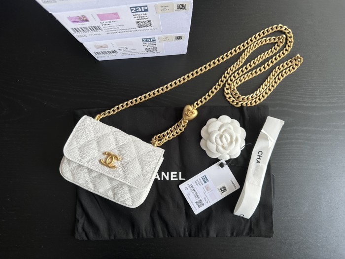  Handbag  Chanel  3224 size  12.5cmx9cmx3 cm