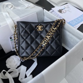  Handbag Chanel  AS3223  size 16*19*8  cm