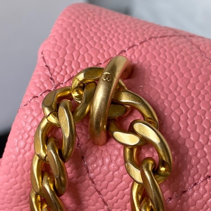  Handbag  Chanel   AS3828  size  12X19x8 cm