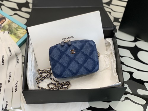 Handbag   Chanel 2462 size  14×10×6 cm