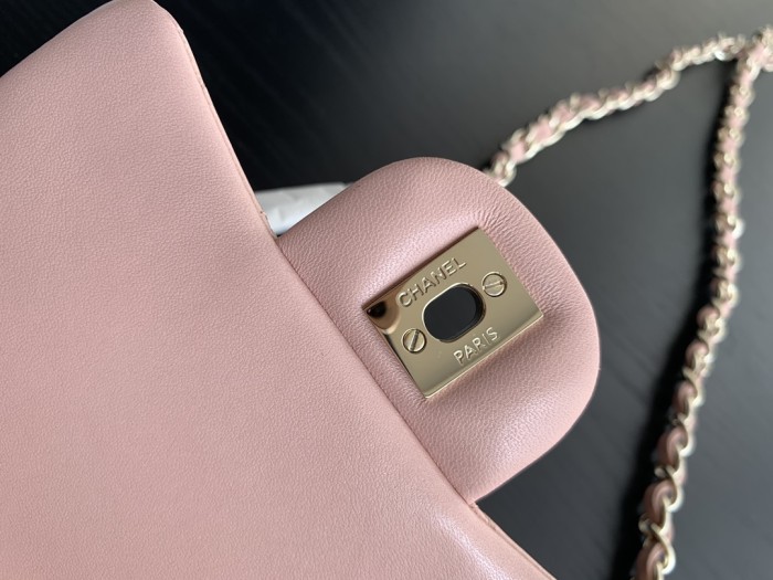 Handbag   Chanel 1115 size  17 cm