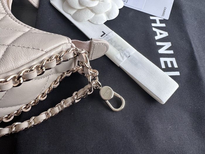  Handbag  Chanel AP3232  size  14cmx10cmx6 cm