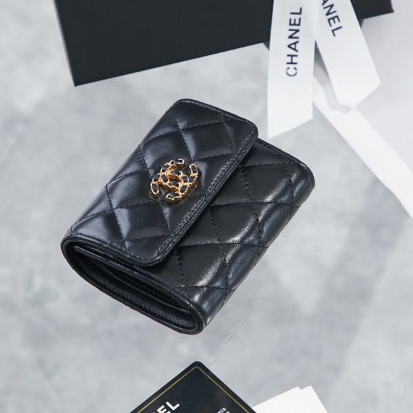 Handbag  Chanel AP07940  size  9×10.5×3 cm 