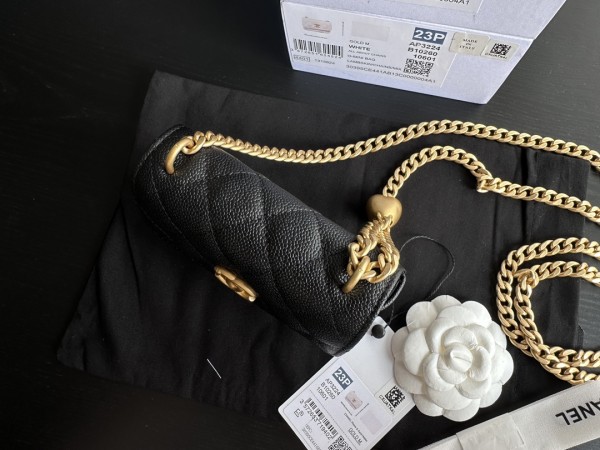  Handbag  Chanel  3224  size  12.5cmx9cmx3 cm 