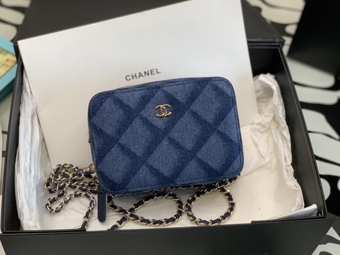 Handbag   Chanel 2462 size  14×10×6 cm