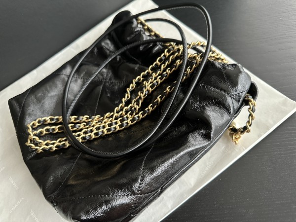  Handbag  Chanel  AS3980  size  20cmx19cmx6 cm