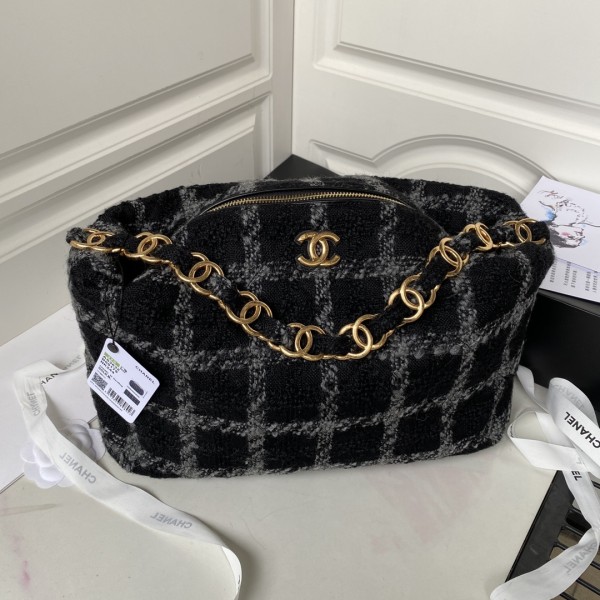 Handbag   Chanel  AS3632  size  45X27X16 cm