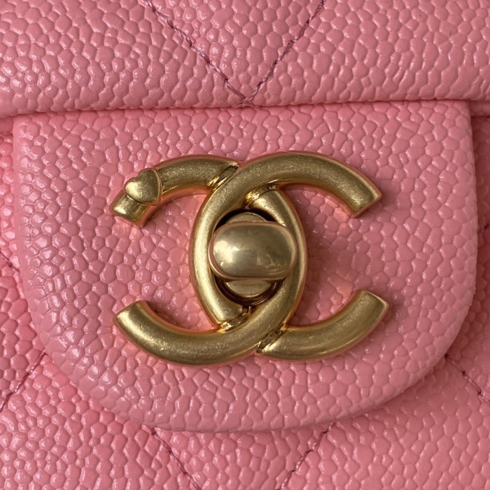  Handbag  Chanel   AS3828  size  12X19x8 cm