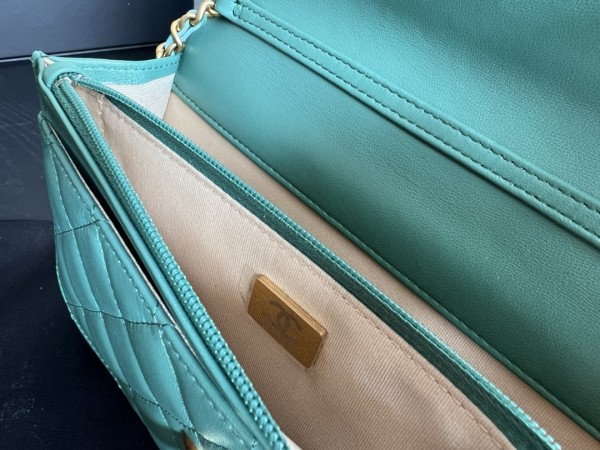  Handbag   Chanel  AP1450  size  19 cm