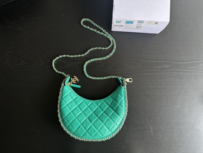  Handbag   Chanel  AS3917  size   14cmx10cmx6 cm