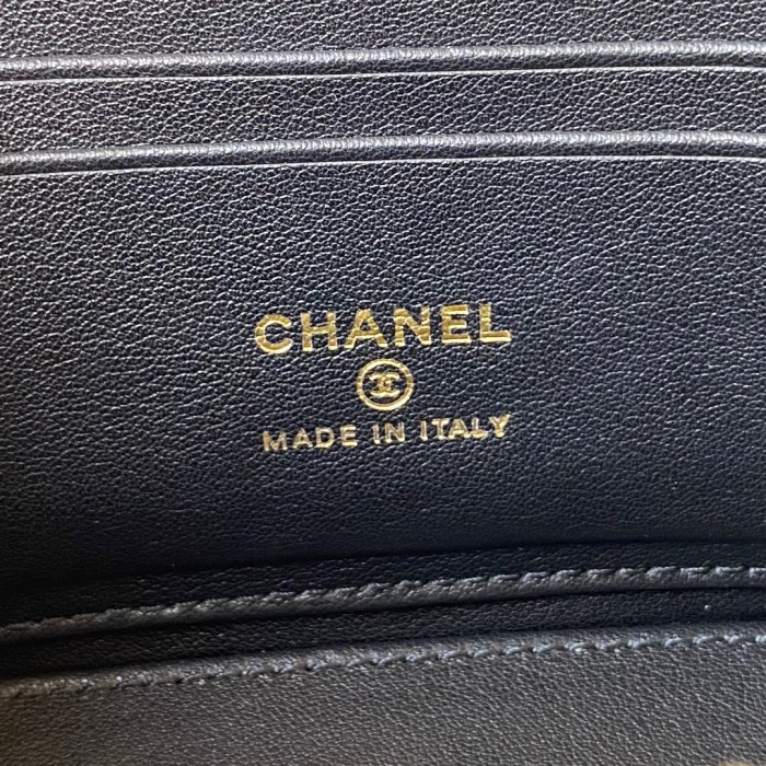  Handbag   Chanel  AP2805  size 17*9.5*8* cm
