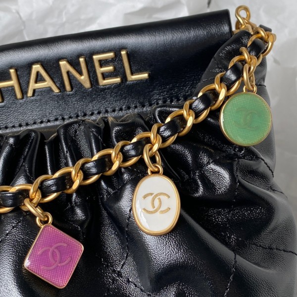  Handbag   Chanel  AS3793   size 17-16-7 cm