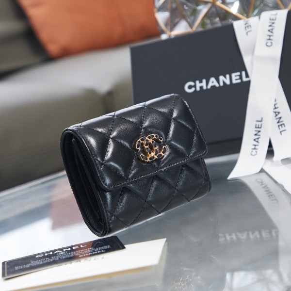 Handbag  Chanel AP07940  size  9×10.5×3 cm 