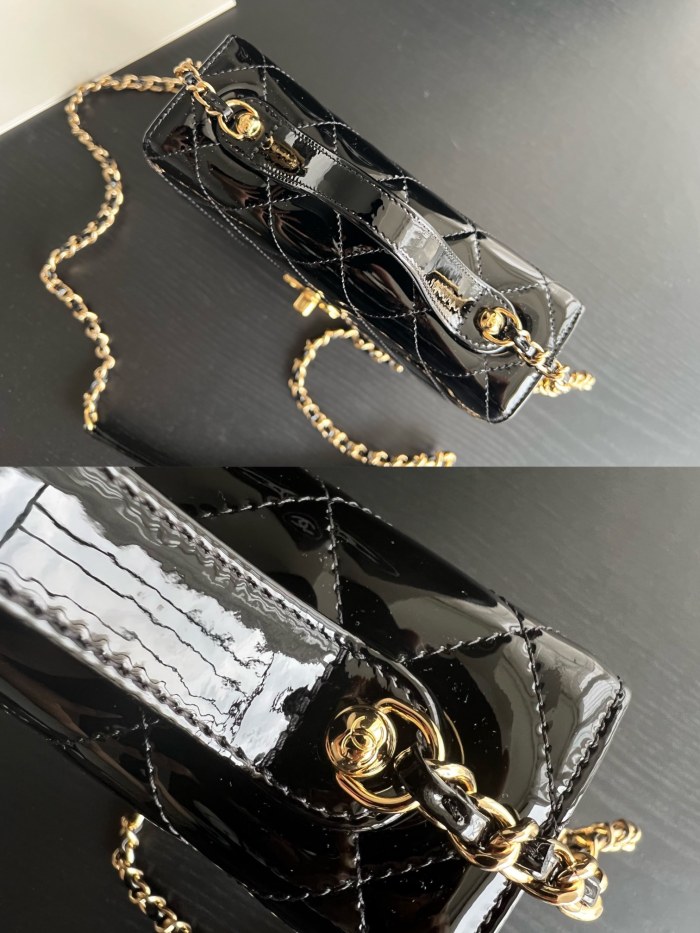 Handbag  Chanel  2796  size   18cmx17.5cmx7 cm