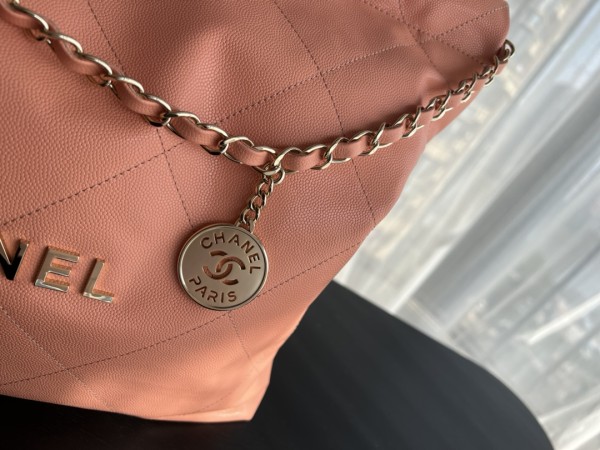  Handbag  Chanel  size  39cmx42cmx8 cm