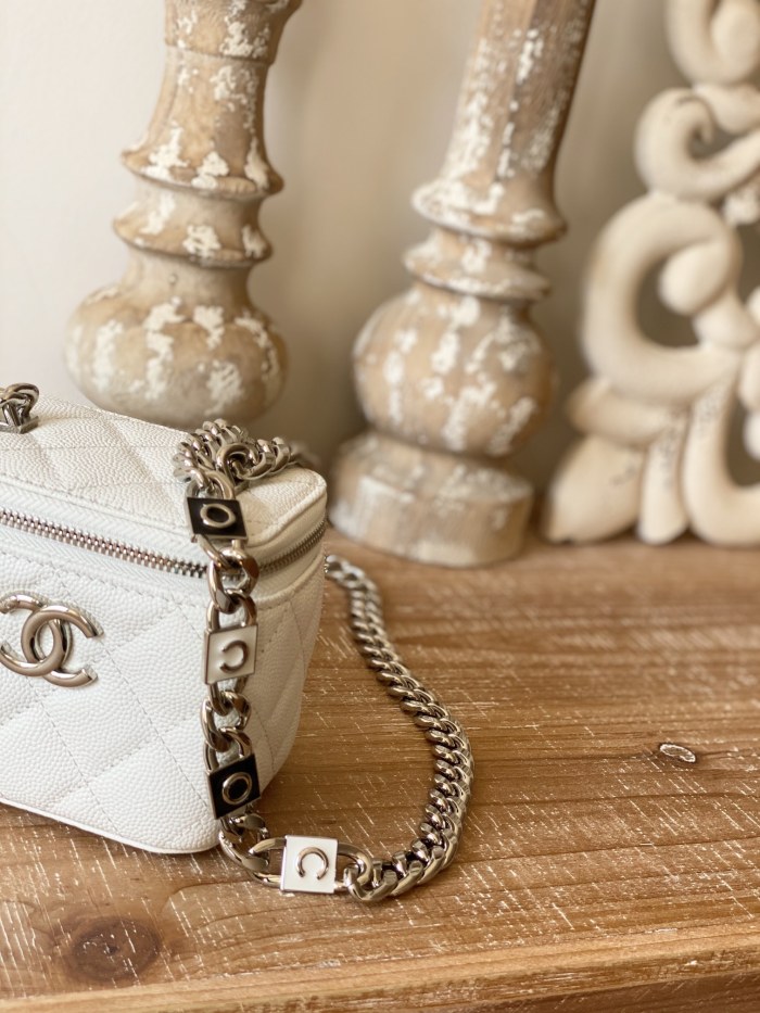  Handbag Chanel 81193  size  12 cm  