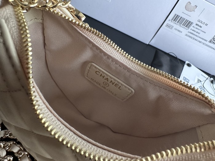  Handbag  Chanel AP3232  size  14cmx10cmx6 cm