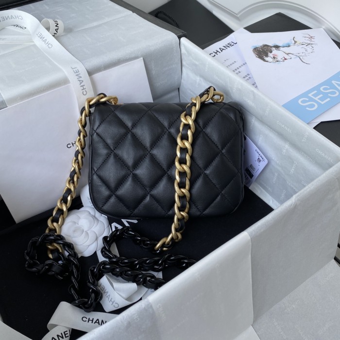 Handbag  Chanel  AS3205  size  13-18-6 cm