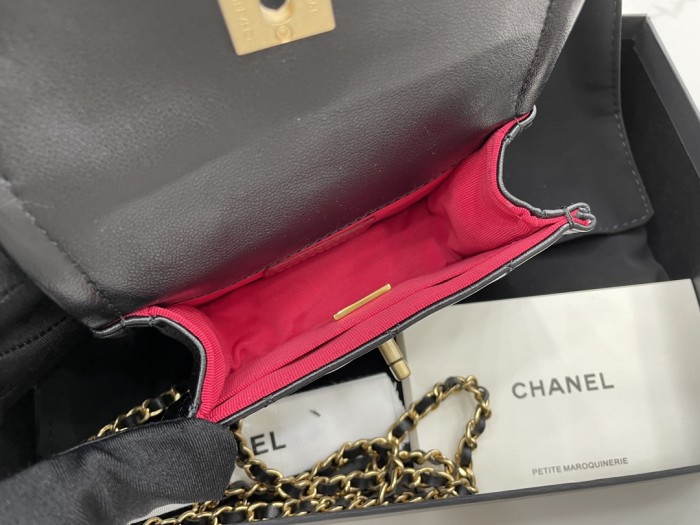 Handbag   Chanel  AP1664  size  13.5*9.4*4.5 cm