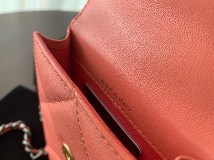  Handbag   Chanel  AP1773  size 18.5cmx10cmx2.5 cm